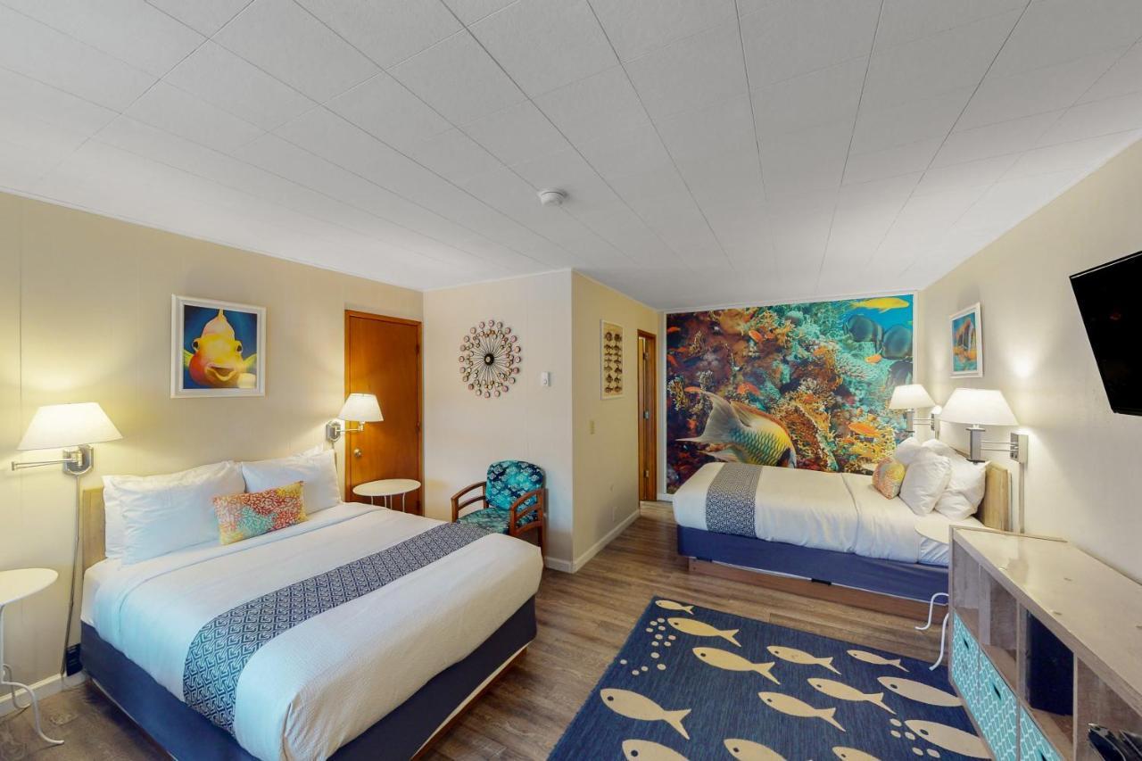 Lamplighter Inn - Tropical Fish Cove And Octopus Encounter Бандон Экстерьер фото